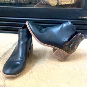 Girls Steve Madden Booties with leopard accent